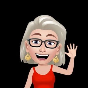 Meet your Posher, Esther